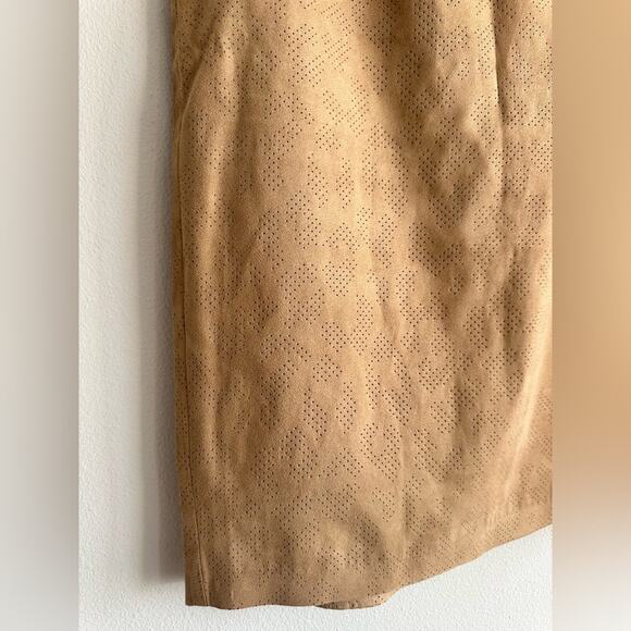 Chicos Women’s Tan Faux Suede Pencil Skirt Size Small - Picture 2 of 5